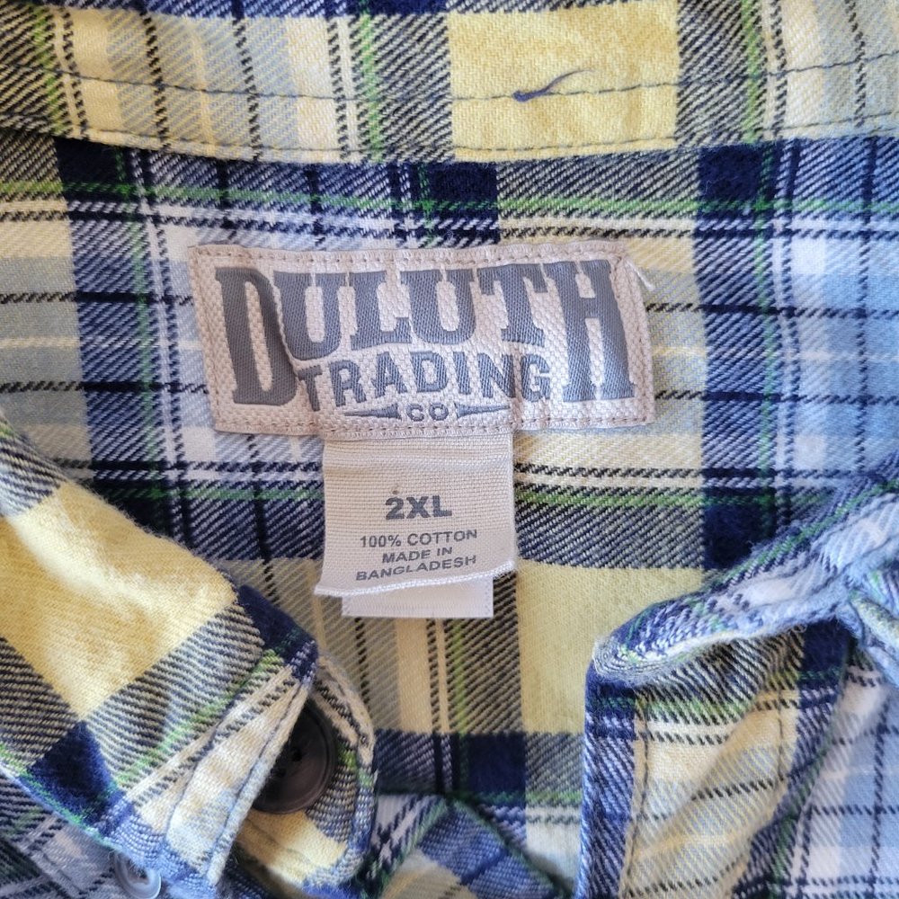 Duluth Trading Co. 2XL Plaid button down flannel shirt, blue/yellow. EUC - Picture 3 of 5